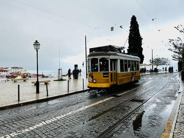 City trip to Lisbon: Discover the charm of the seaside city